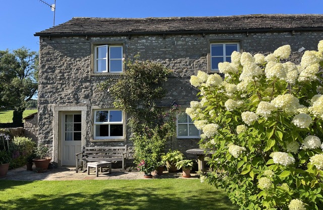 The Nook Bank Newton