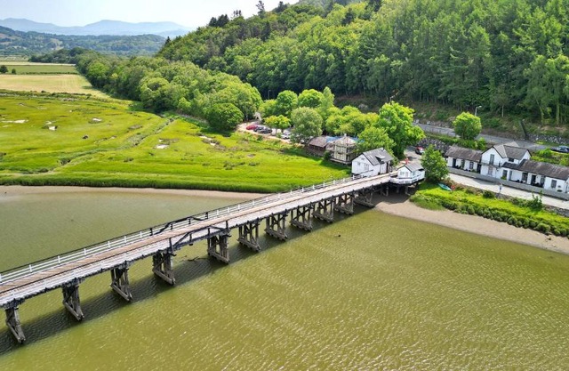 Finest Retreats - Toll Bridge Cottage