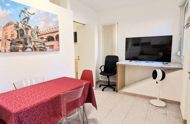 Fiorilli 5 House - Fair District - Private Parking - Bike Storage