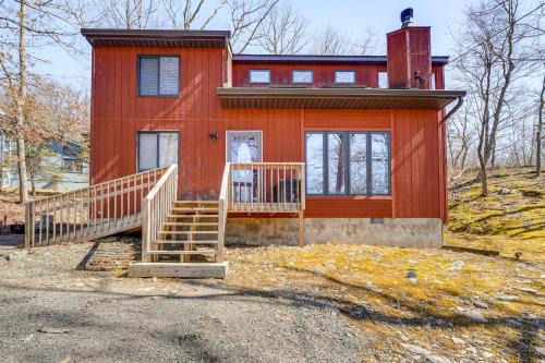Fire Pit and Gas Grill Charming Poconos Abode!