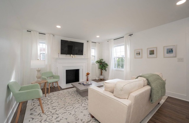 New 4bed, Fire Pit, Deck, Coffee Bar