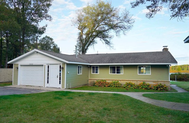Adorable maison sur le canal ouest du lac Twin