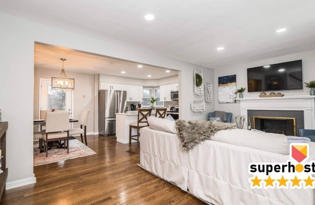 NOUVEAU Luxury Remodel 4BR / 2. 5BA À seulement 10 min de Keeneland et du centre-ville