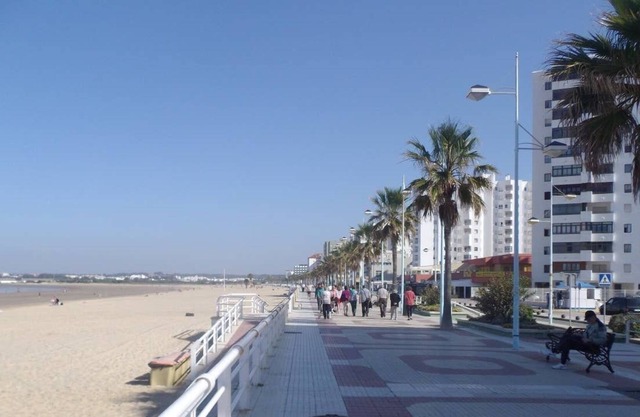 Première ligne et vue sur la plage. 4 pièces 80m². Très bien placé. Andalousie.