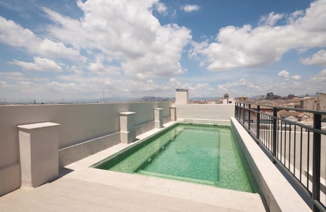 FIRST SUITE GRANADA