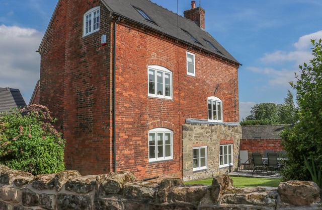 Firtree Cottage, ASHBY-DE-LA-ZOUCH