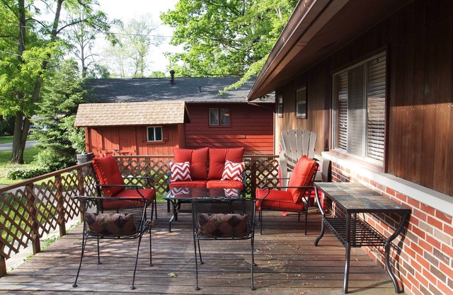 Pêcher, nager, ou en bateau sur le plus grand lac naturel de l'Ohio. Super abordable 3 Br