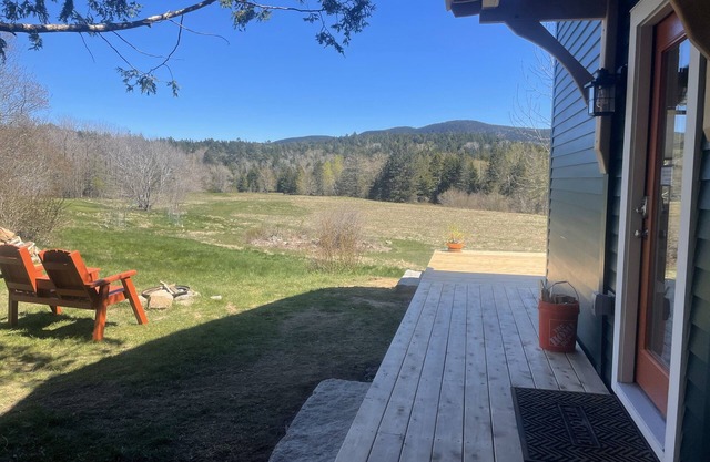 Five minute walk to Acadia National Park! Come stay at Adi's Mountain View