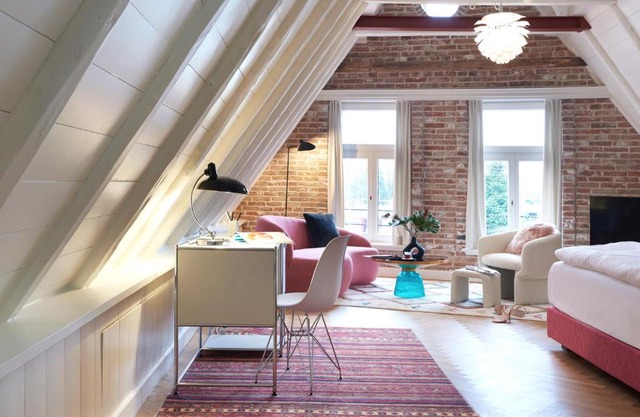 Five Rooms