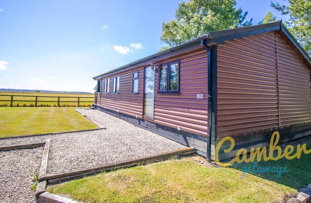Five Waterings - Luxury Lodge - Kent Countryside
