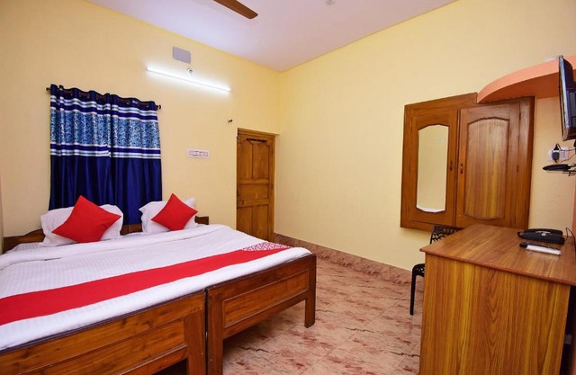OYO 37829 Hotel Mishra's