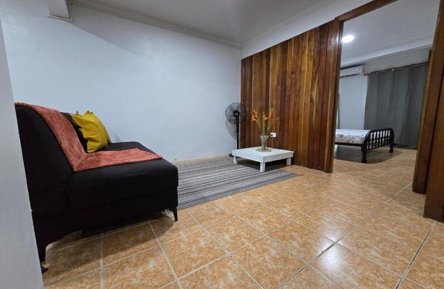 Flat 12 on Sunland
