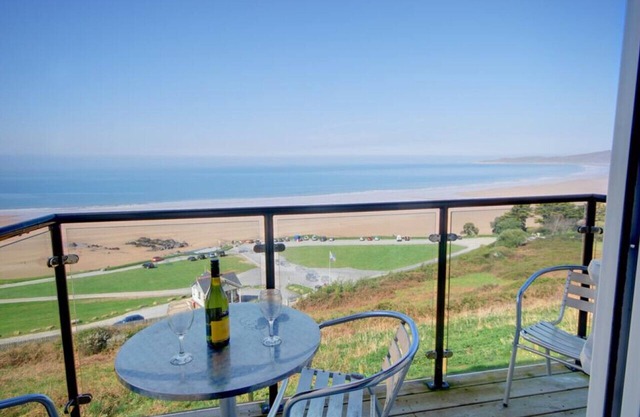 Flat 18 Clifton Court