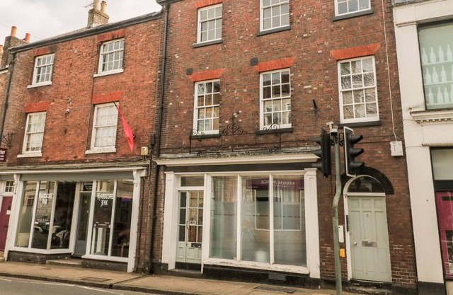 Flat 6 - 5 High East Street, DORCHESTER