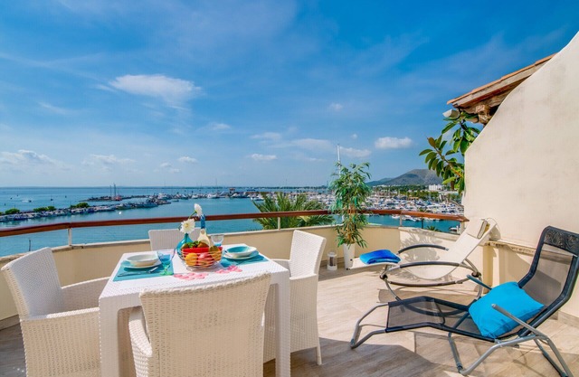Appartement Blue Attic Beach avec Vue sur la Mer à Port Alcudia