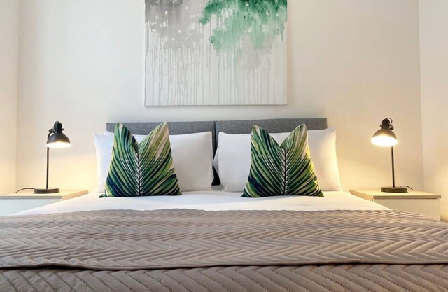 Apartment 10 is a open bright one bedroom apartment in Fleet