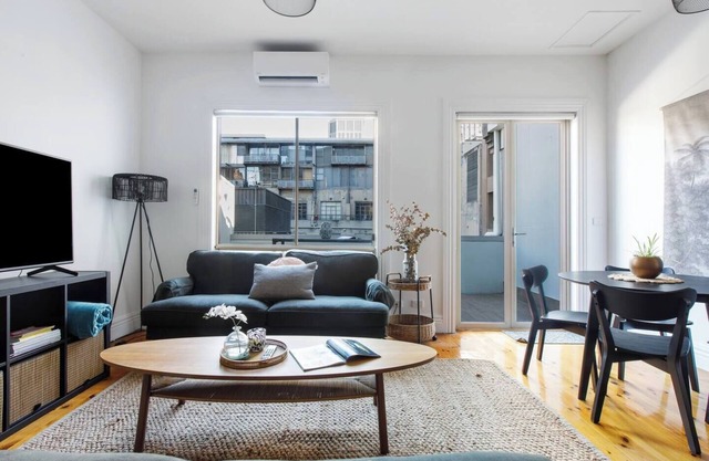 Flinders Find A Spacious City Haven for Couples