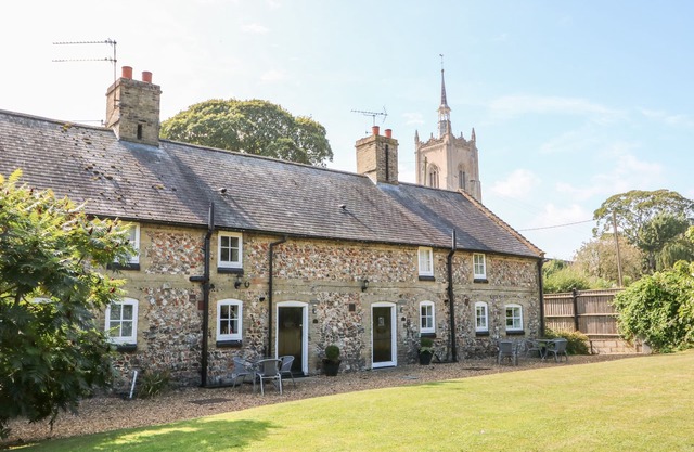 FLINT COTTAGE, pet friendly, avec un jardin à Swaffham, Ref 919293