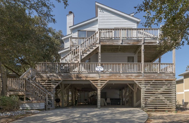Flip Flops & Tree Tops | Oceanside | Ocean Sands | Corolla | Sleeps 8