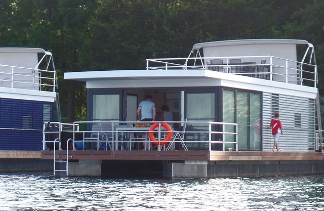 Floating 44 Komfortable Hausboote bei Xanten mit Tollem Seeblick