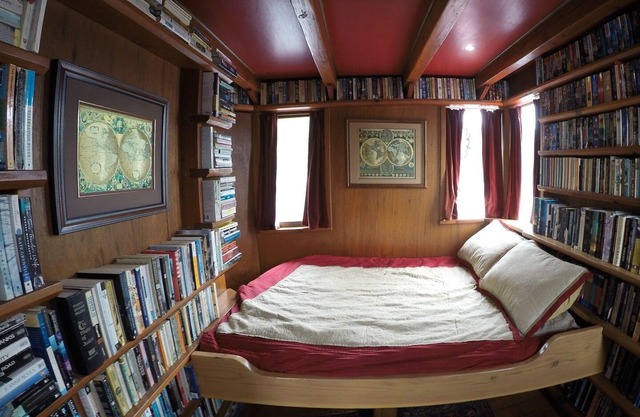 A floating bed and breakfast