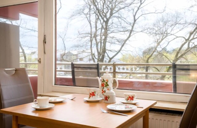 Appartement B306 by Interhome