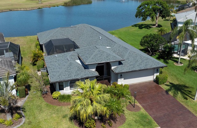 Florida country club home, short drive to beaches, theme parks & golf