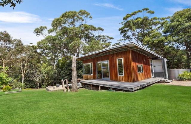 Only a short walk to the Lake Tyers foreshore and 90 Mile beach