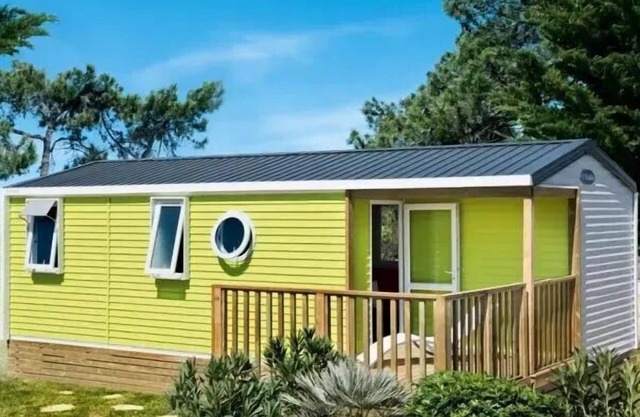 Flower Camping Vitamin * - Mobile home Côté Confort 25m² (2 bedrooms) + TV + Integrated terrace - Arrival Saturday 4 people