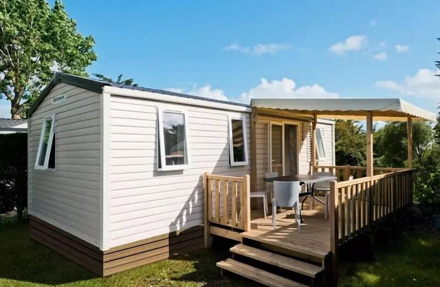 Flower Camping Vitamin * - Standard mobile home 32m² (3 bedrooms) + TV + Covered Terrace - Arrival Sunday 6 people