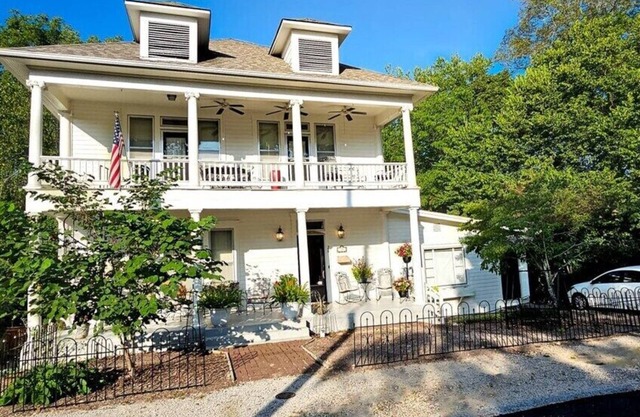 Historic B&B, Amazing Breakfast! 4 private bedrms