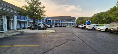 Fontana Village Inn
