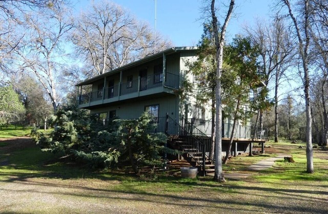 Foothill Acres - Family Cabin near Yosemite