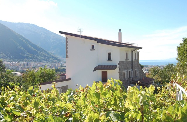 Pour 6 personnes Monticelli-Mansion petit déjeuner inclus