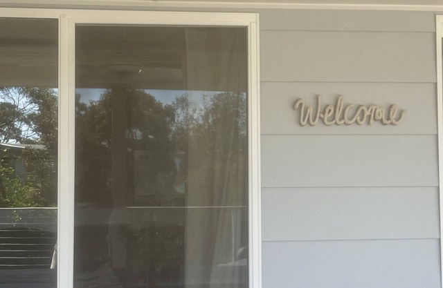 PET FRIENDLY & WELLNESS Beach House **NEW OWNER**