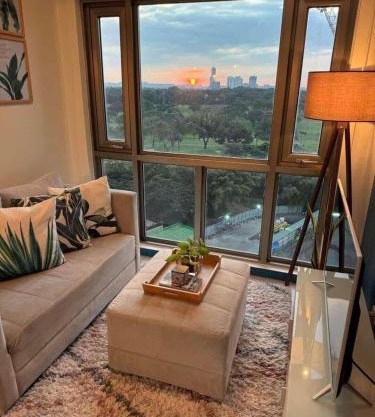 Forbeswood Parklane 1Br with Golf view