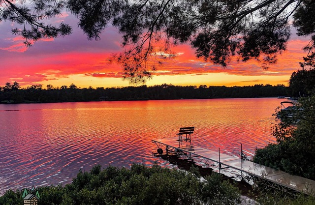 Ford's Talpine Cottage on Echo Lake | 2-bedroom lakefront near town