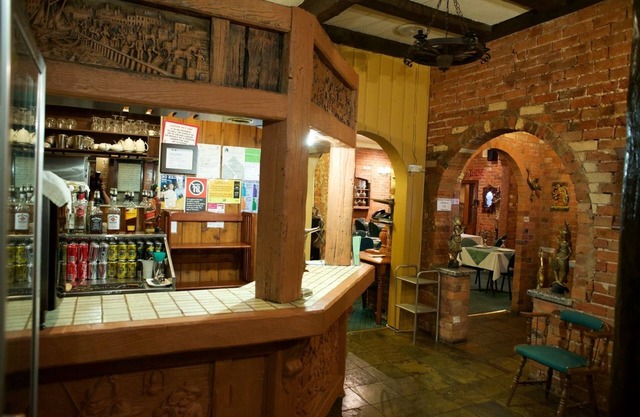 Forest Lodge Motor Inn & Restaurant