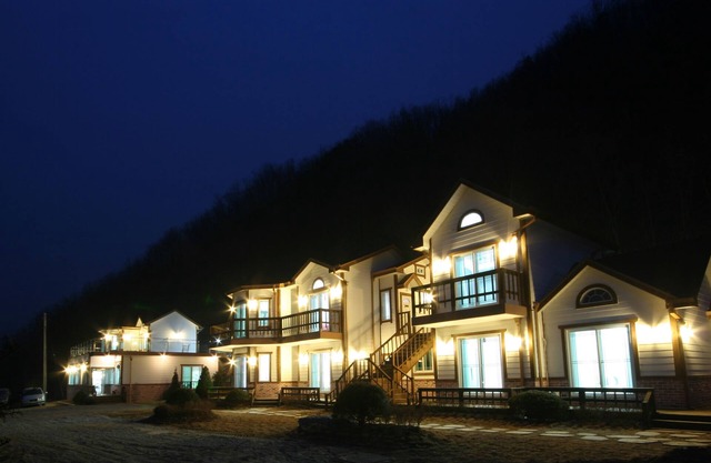 Forest of Color Pension