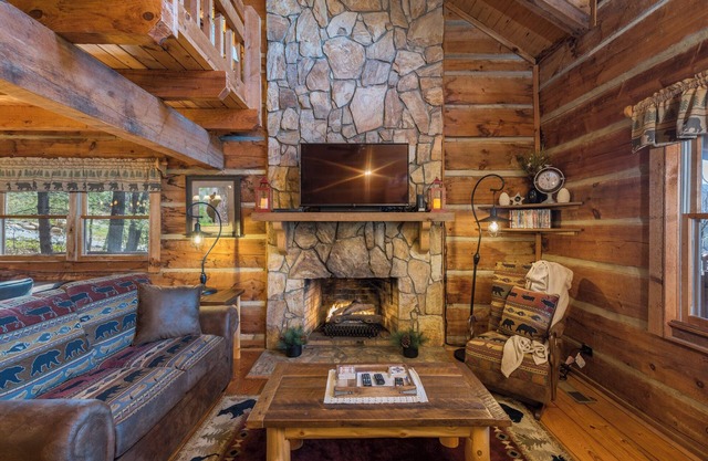 Forget Me Not | Cozy Log Cabin & Breathtaking Mountain Views!