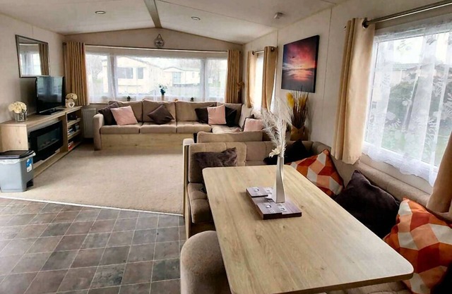 Forget-me-not stays holiday caravan- 3 Bedrooms