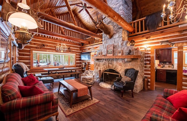 ♣ Nature's Beauty @ 3BDR w/ Loft: Forks River Lodge - 8895!