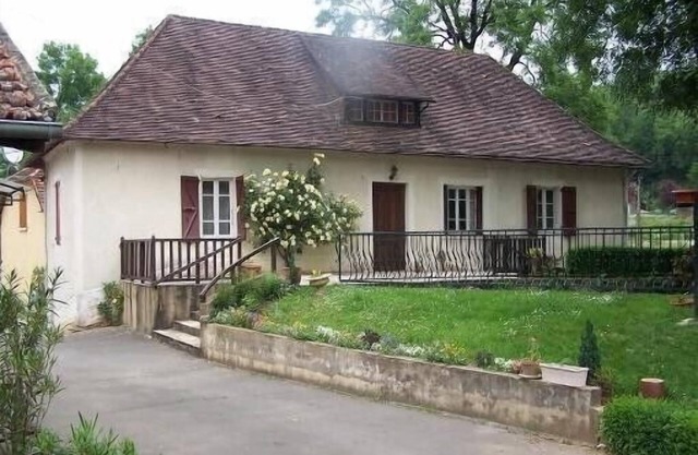 Ancien moulin disponible en gite ou en chambres d'hôtes à Lamothe Fenelon
