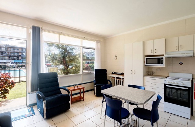 Forster Holiday Lodge 03
