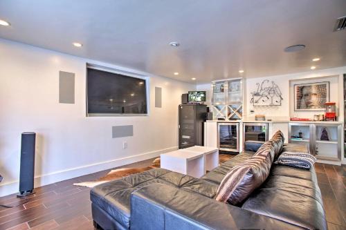Fort Lauderdale Home with Fire Pit Near Beach!