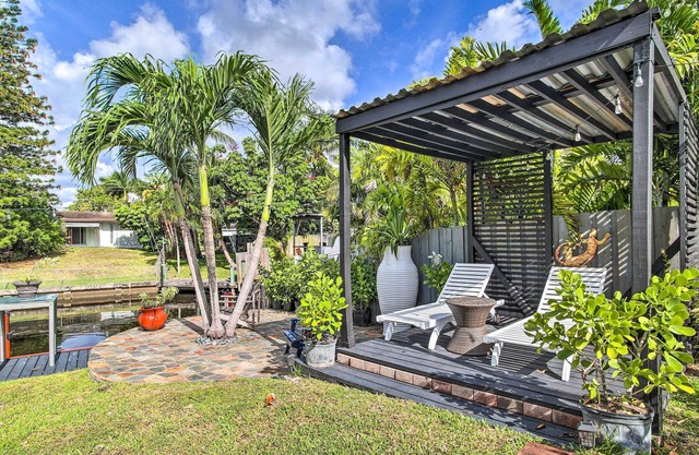 Fort Lauderdale Home w/ Fire Pit Near Beach!