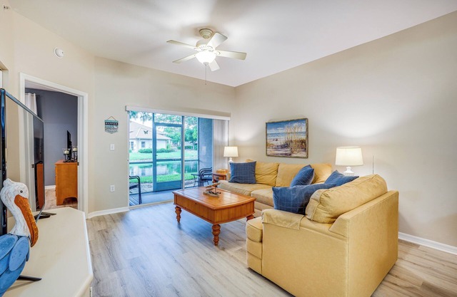 Fort Myers Condo: Community Pool + Fitness Center