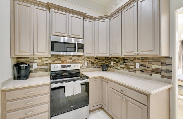 Fort Walton Beach Vacation Rental w/Covered Patio