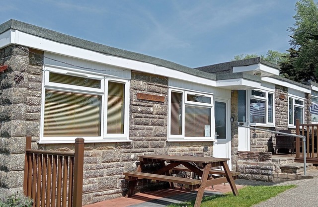 Fossils Reach: Comfy, dog friendly, and with superfast broadband