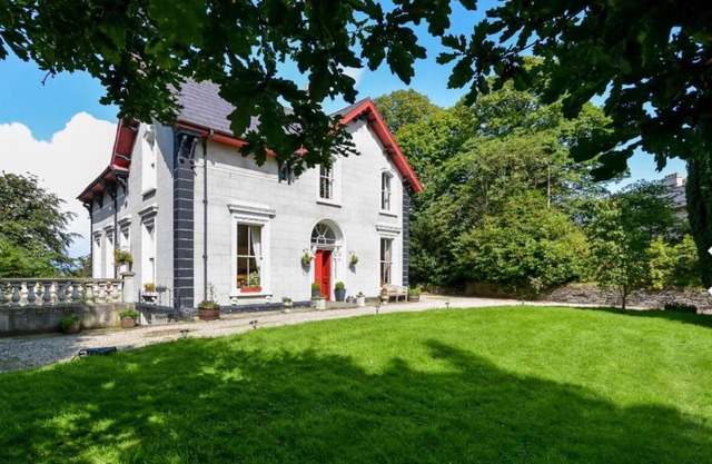 Fountain Hill House